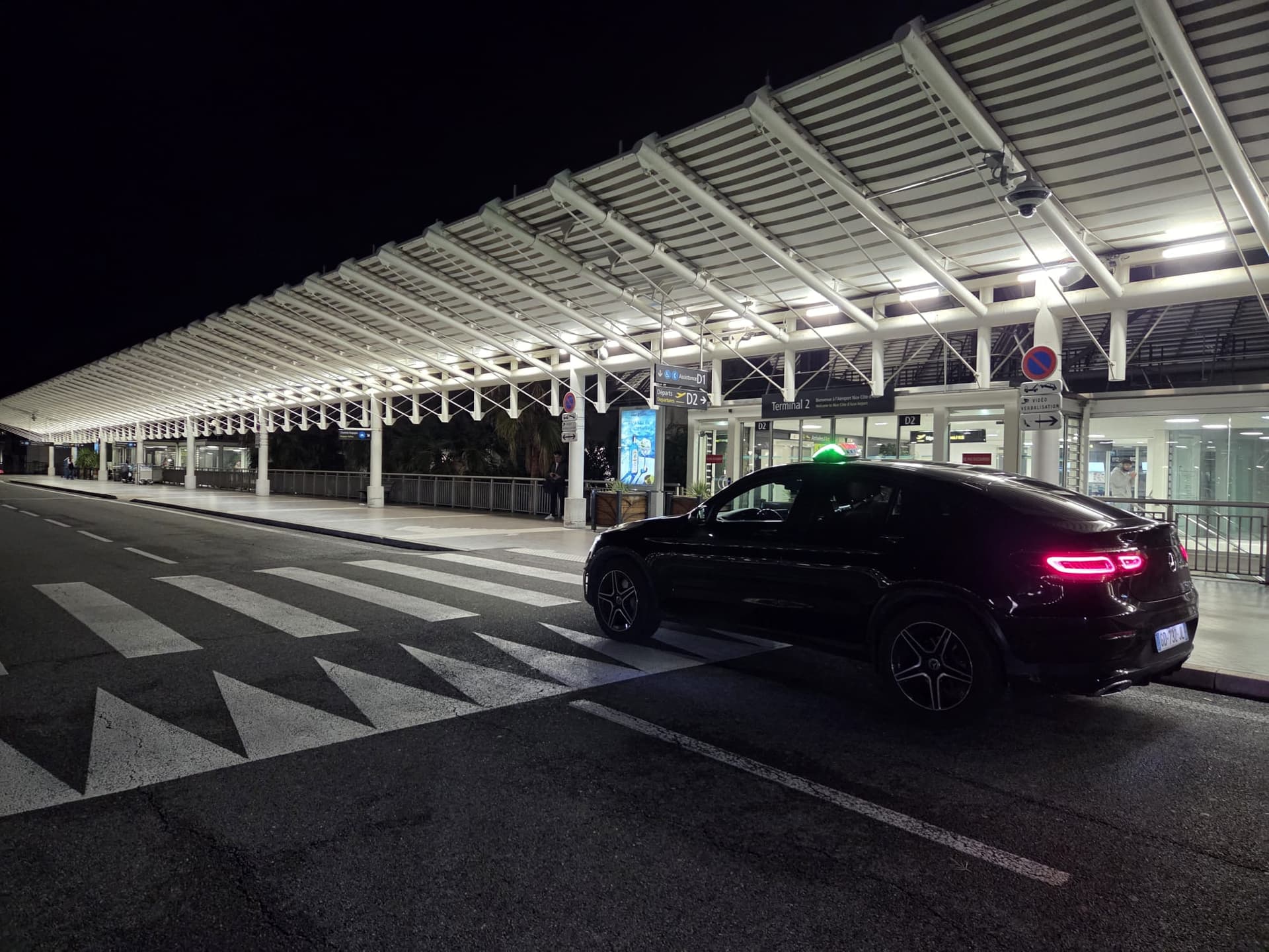 Taxi Nice 06: Trusted Airport Transfers and Tailored Rides across the French Riviera